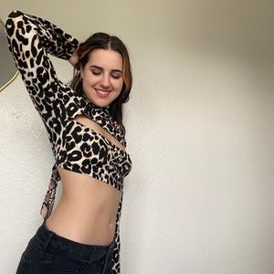 Leopard print crop